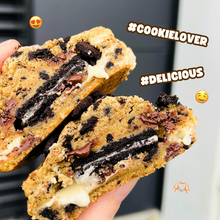 Load image into Gallery viewer, The Cookies &amp; Cream Cookie
